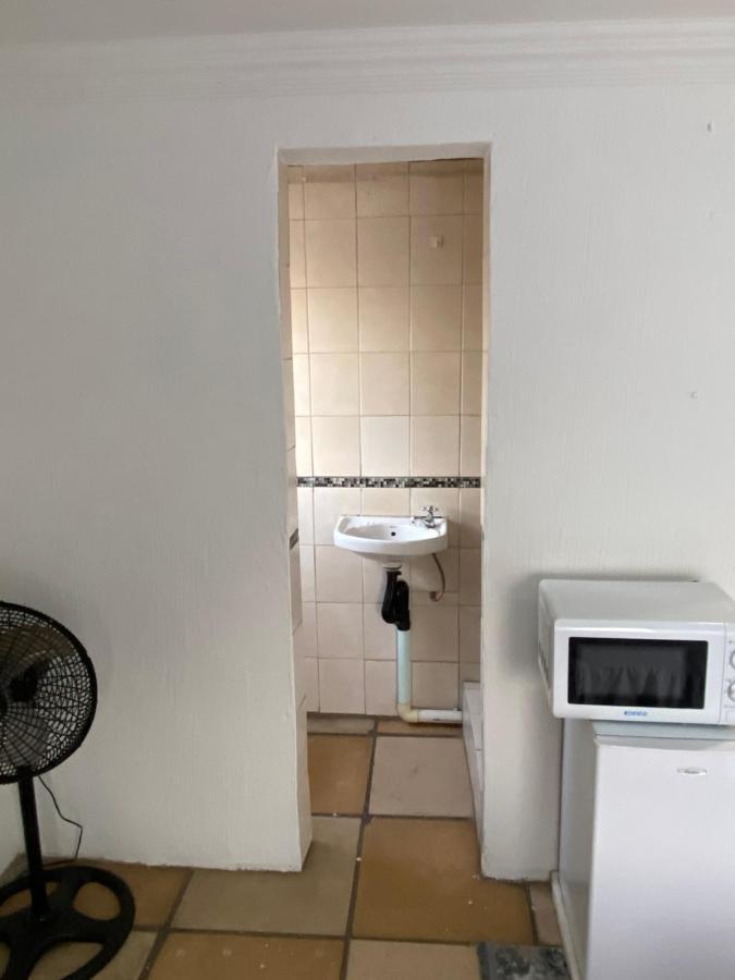 Soweto Towers Guest Accommodation Exterior foto