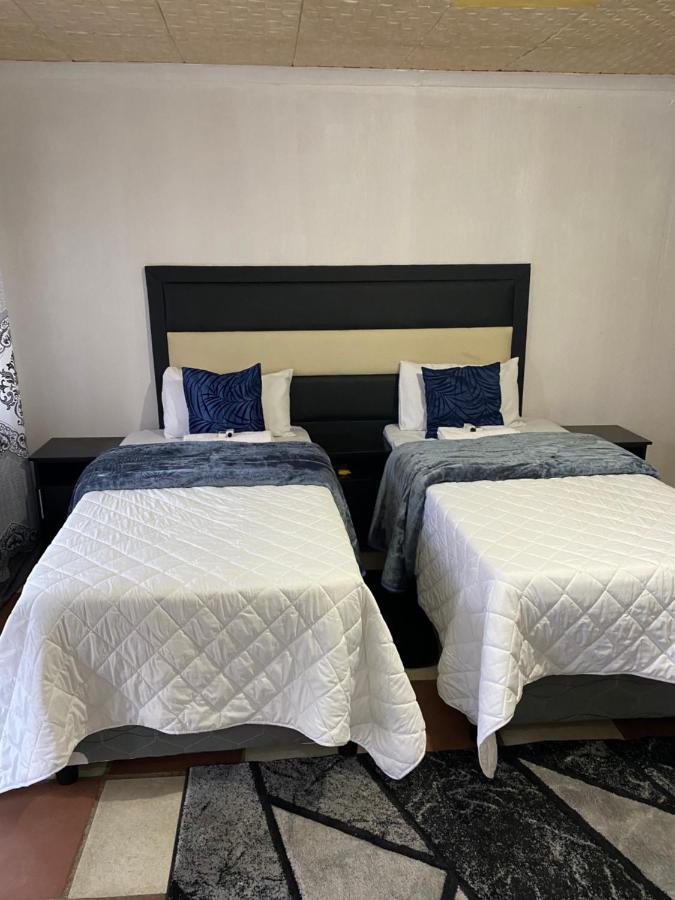 Soweto Towers Guest Accommodation Exterior foto